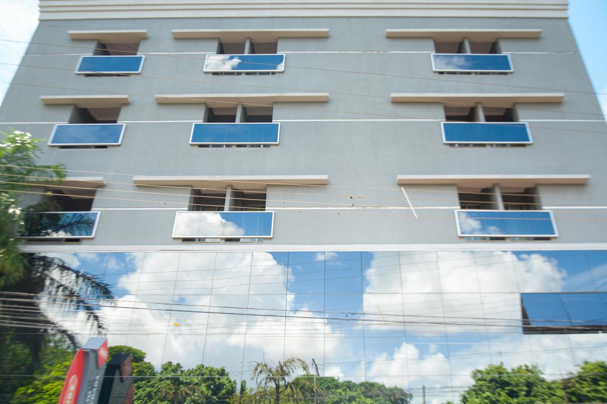 Bombonato Hotel - Facil Acesso Ao Aeroporto E Parque De Exposicoes Abcz อูเบราบา ภายนอก รูปภาพ