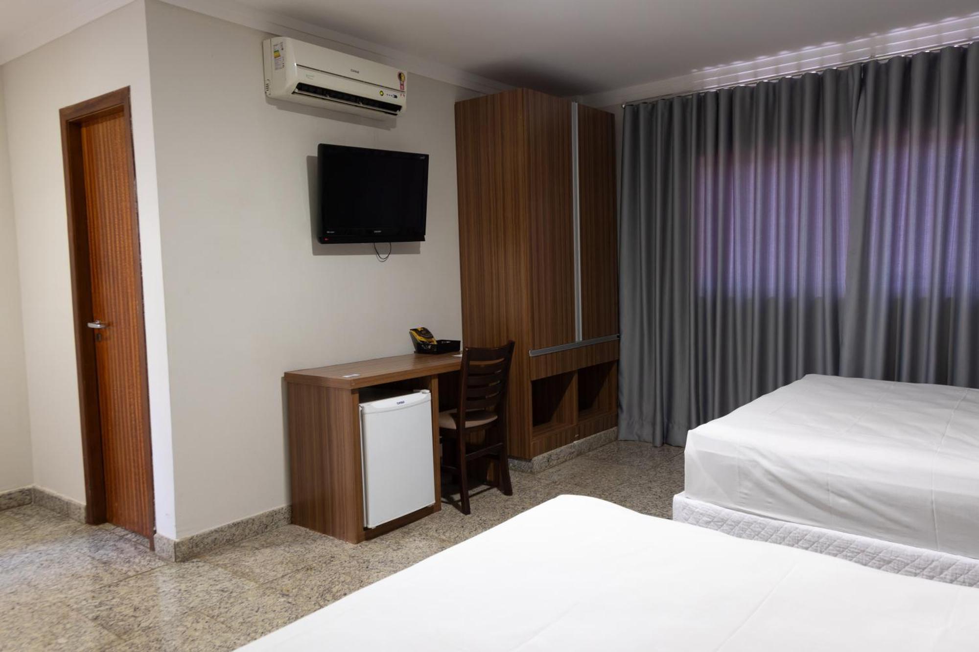 Bombonato Hotel - Facil Acesso Ao Aeroporto E Parque De Exposicoes Abcz อูเบราบา ภายนอก รูปภาพ